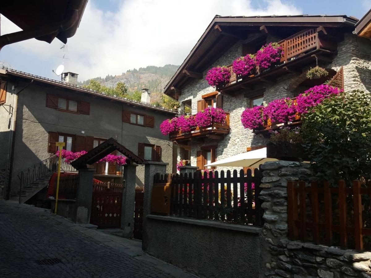 Deacons Lodge Bardonecchia Exterior foto